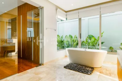 Casa de 4 dormitorios en Phuket, Tailandia № 131353 - foto 16