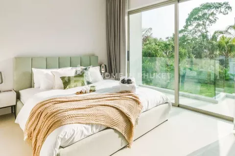 Casa de 4 dormitorios en Phuket, Tailandia № 131353 - foto 19