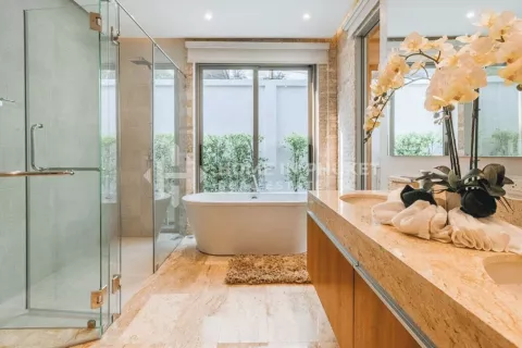 Casa de 4 dormitorios en Phuket, Tailandia № 131354 - foto 16