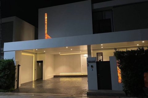 Haus in Phuket, Thailand 4 Schlafzimmer № 132666 - Foto 7