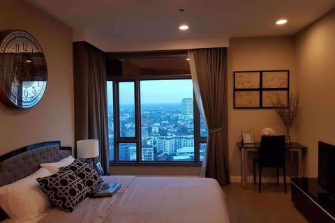 Condominio de 1 dormitorio en Khlong Toei, Bangkok, Tailandia № 76271 - foto 3