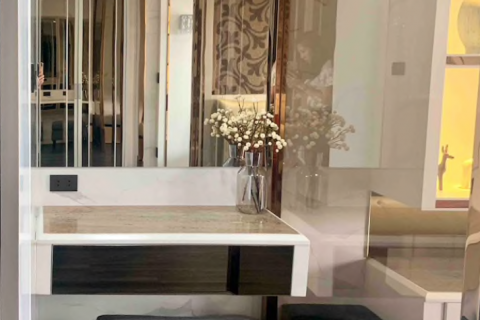 Condominio de 1 dormitorio en Bang Rak, Bangkok, Tailandia № 76268 - foto 9
