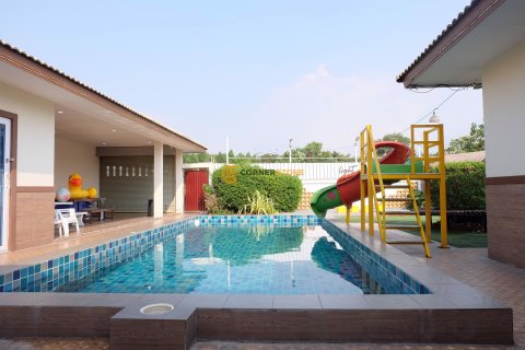 Estudio en Bang Lamung, Tailandia № 120154 - foto 2