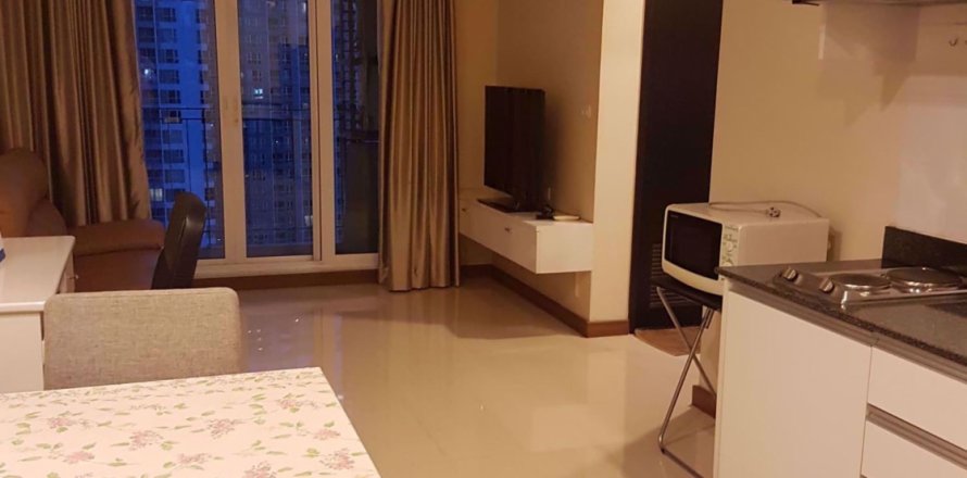 Condominio de 2 dormitorios en Khlong Toei, Bangkok, Tailandia № 77150