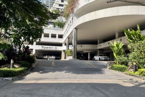 Condominio de 2 dormitorios en Watthana, Bangkok, Tailandia № 77148 - foto 16