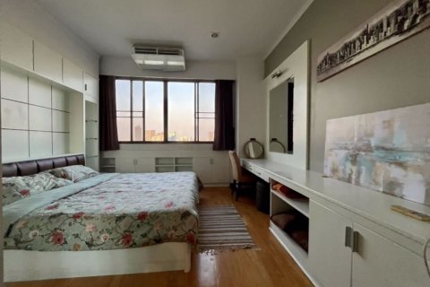 Condominio de 2 dormitorios en Watthana, Bangkok, Tailandia № 77148 - foto 9