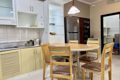 Condominio de 2 dormitorios en Watthana, Bangkok, Tailandia № 77148 - foto 5
