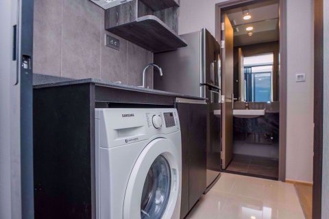 Estudio en el condominio en Bang Rak, Bangkok, Tailandia № 77152 - foto 9