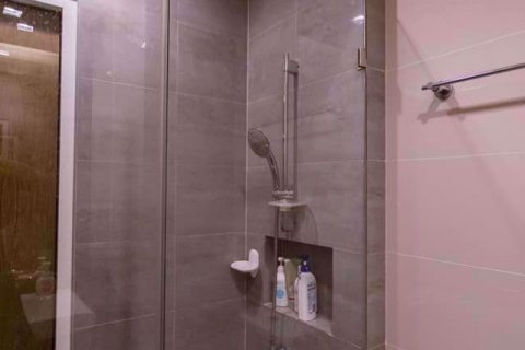 Condominio de 1 dormitorio en Ratchathewi, Bangkok, Tailandia № 77147 - foto 7