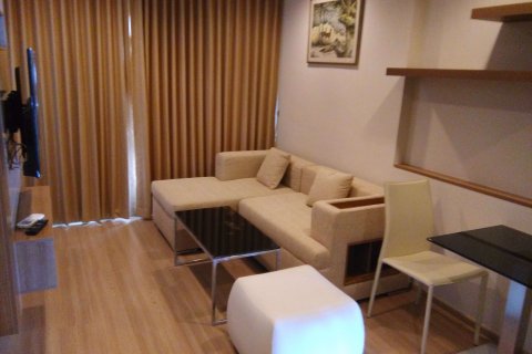 Condo in Bangkok, Thailand, 1 bedroom in Rhythm Sathorn - Narathiwas  № 78092