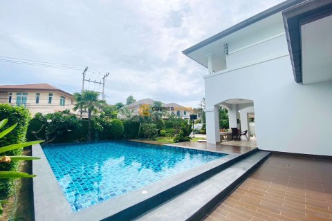 Estudio en Pattaya, Tailandia № 100321 - foto 4