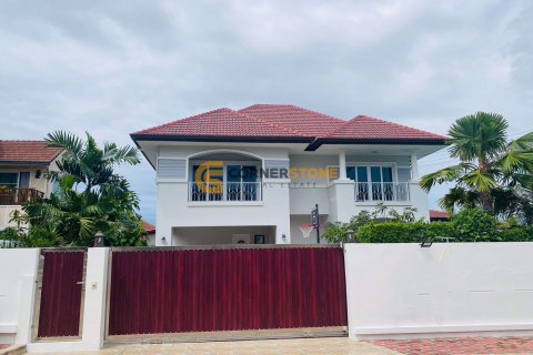 Estudio en Pattaya, Tailandia № 100321