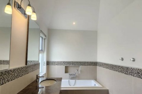 Chalet de 3 dormitorios en Hua Hin, Tailandia № 144598 - foto 7