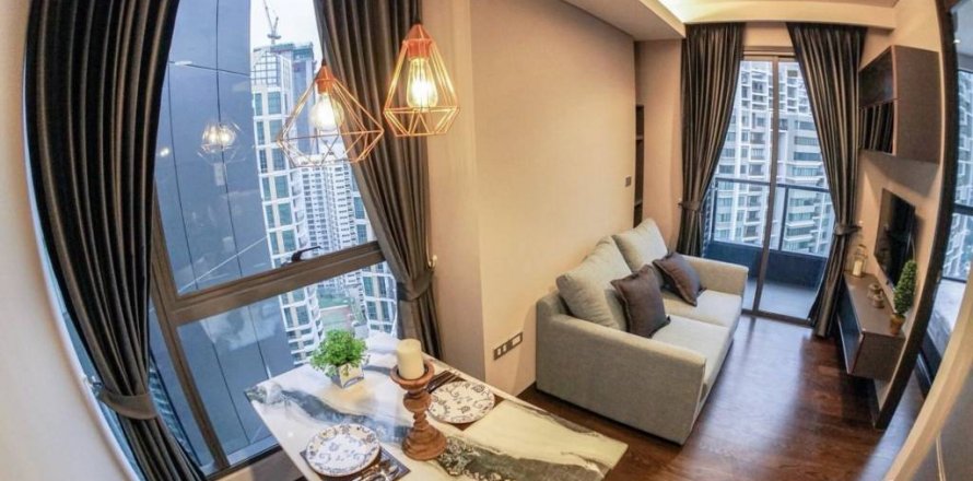 Condominio de 1 dormitorio en Khlong Toei, Bangkok, Tailandia № 144596