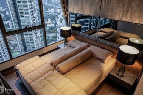 Condominio de 1 dormitorio en Khlong Toei, Bangkok, Tailandia № 144596 - foto 3