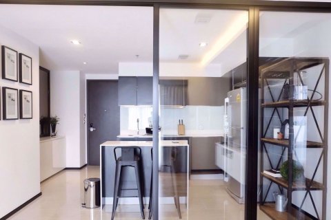 Condominio de 2 dormitorios en Watthana, Bangkok, Tailandia № 77056 - foto 6
