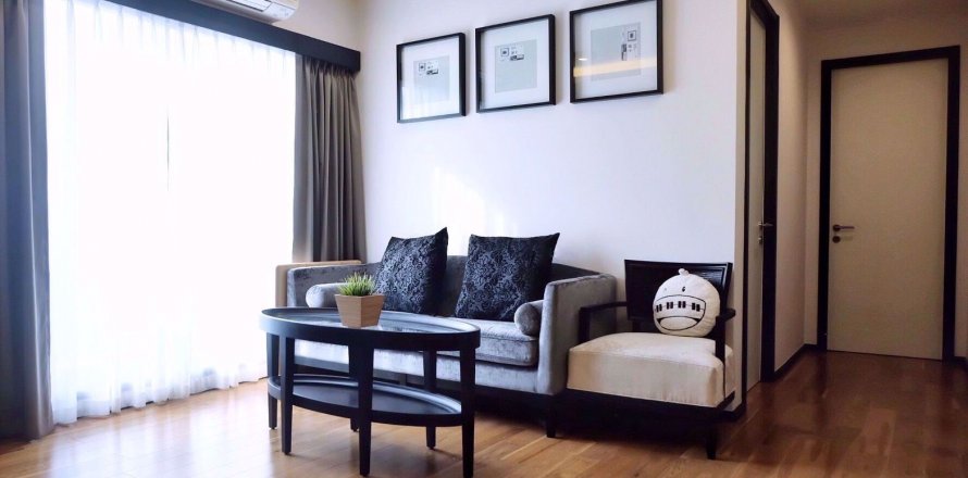 Condominio de 2 dormitorios en Watthana, Bangkok, Tailandia № 77056