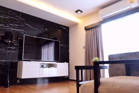Condominio de 2 dormitorios en Watthana, Bangkok, Tailandia № 77056 - foto 3