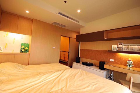 Duplex in Khlong Toei, Bangkok, Thailand 3 bedrooms № 77060 - photo 27
