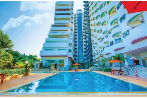 Condominio de 1 dormitorio en Chon Buri, Tailandia № 100017 - foto 2