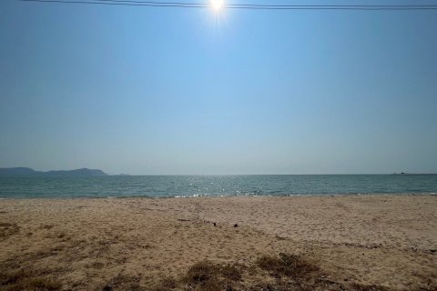 Condominio de 1 dormitorio en Chon Buri, Tailandia № 100017 - foto 10