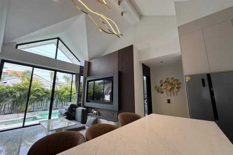 Haus in Pattaya, Thailand 4 Schlafzimmer № 100012 - Foto 15