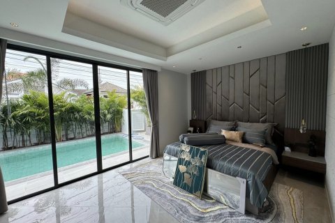 Haus in Pattaya, Thailand 4 Schlafzimmer № 100012 - Foto 7