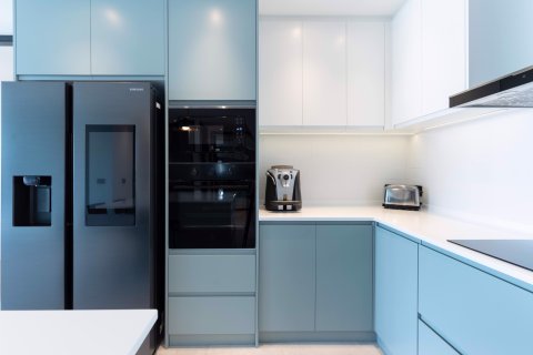 Condominio de 3 dormitorios en Watthana, Bangkok, Tailandia № 82458 - foto 17