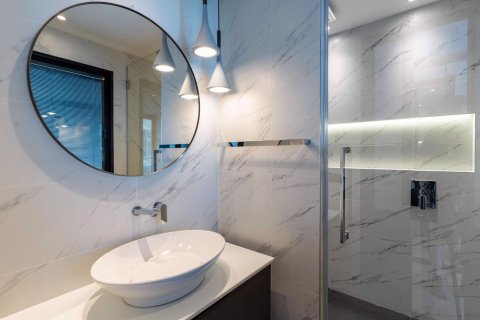 Condominio de 3 dormitorios en Watthana, Bangkok, Tailandia № 82458 - foto 30