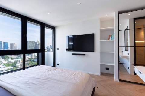 Condominio de 3 dormitorios en Watthana, Bangkok, Tailandia № 82458 - foto 22