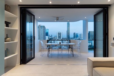 Condominio de 3 dormitorios en Watthana, Bangkok, Tailandia № 82458 - foto 10