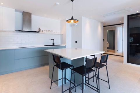 Condominio de 3 dormitorios en Watthana, Bangkok, Tailandia № 82458 - foto 16