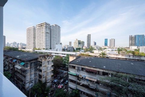 Condominio de 2 dormitorios en Watthana, Bangkok, Tailandia № 82460 - foto 10