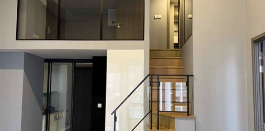 Dúplex de 3 dormitorios en Huai Khwang, Bangkok, Tailandia № 82459
