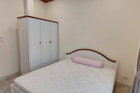 Casa de 3 dormitorios en Pattaya, Tailandia № 116660 - foto 12