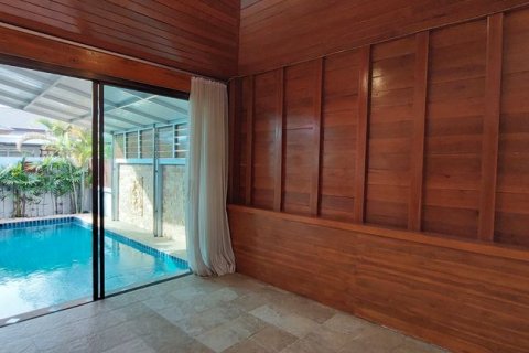 Casa de 3 dormitorios en Pattaya, Tailandia № 116660 - foto 7