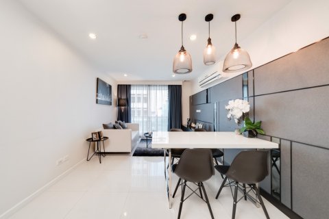 Condominio de 2 dormitorios en Bang Rak, Bangkok, Tailandia № 80331 - foto 3