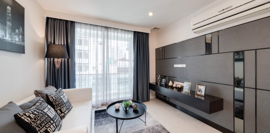 Condominio de 2 dormitorios en Bang Rak, Bangkok, Tailandia № 80331