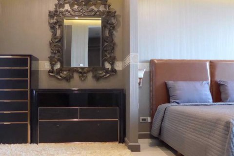 Condominio de 3 dormitorios en Watthana, Bangkok, Tailandia № 80326 - foto 8