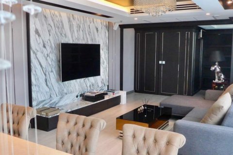 Condo à Watthana, Bangkok, Thaïlande, 3 chambres № 80326