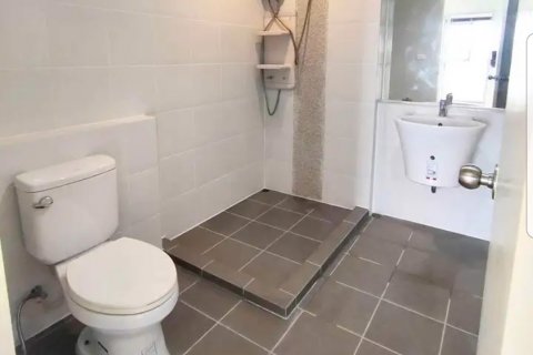Кондоминиум с 2 спальнями в Чом Тхонге, Бангкок, Таиланд № 80329 - фото 5