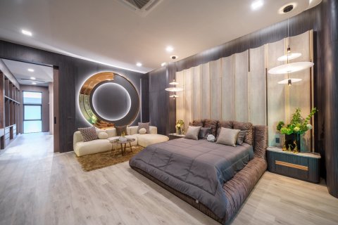 Chalet de 6 dormitorios en Pattaya, Tailandia № 130443 - foto 9