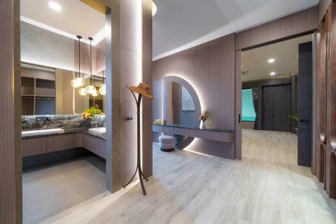 Chalet de 6 dormitorios en Pattaya, Tailandia № 130443 - foto 10