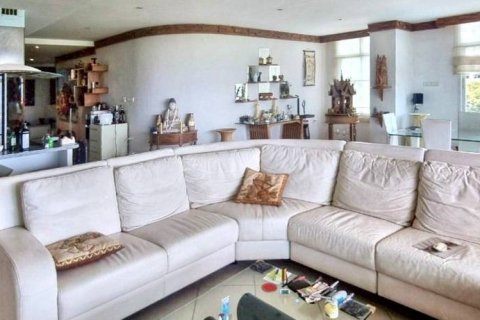 Condominio de 3 dormitorios en Pattaya, Tailandia № 132966 - foto 2