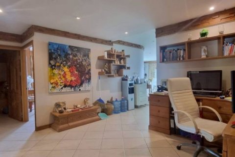 Condominio de 3 dormitorios en Pattaya, Tailandia № 132966 - foto 9