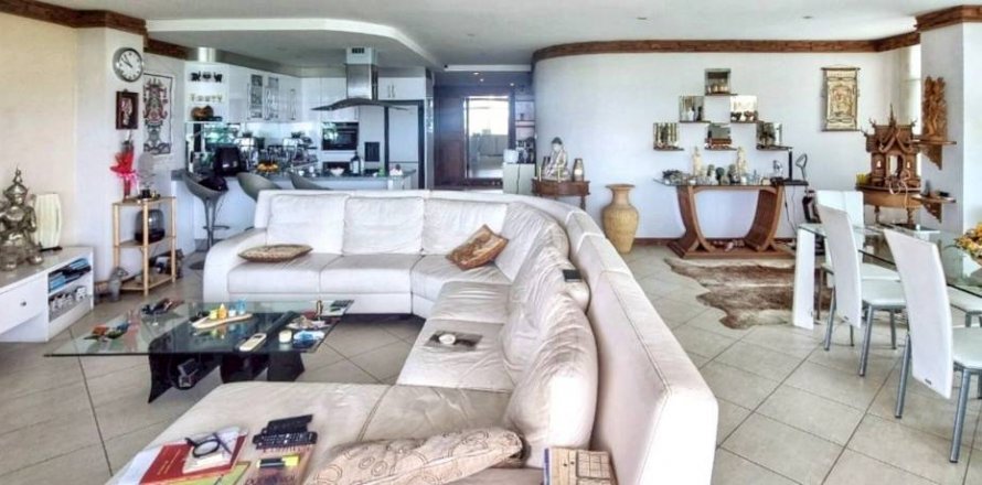 Condominio de 3 dormitorios en Pattaya, Tailandia № 132966