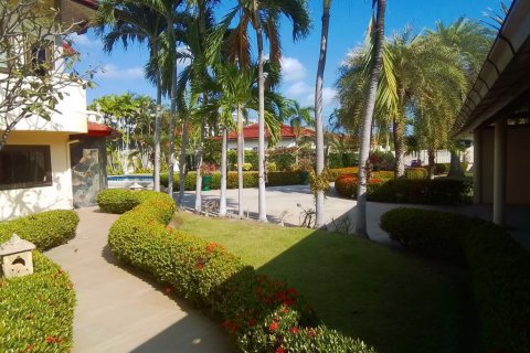 Casa de 4 dormitorios en Hua Hin, Tailandia № 83612 - foto 4
