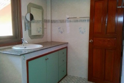 Casa de 4 dormitorios en Hua Hin, Tailandia № 83612 - foto 20