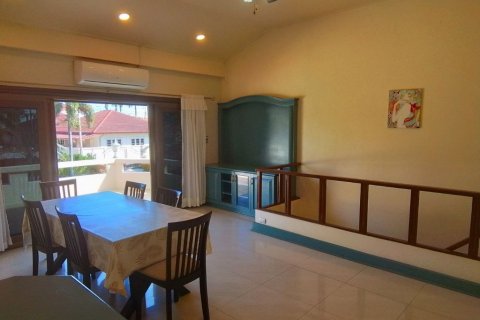 Casa de 4 dormitorios en Hua Hin, Tailandia № 83612 - foto 12