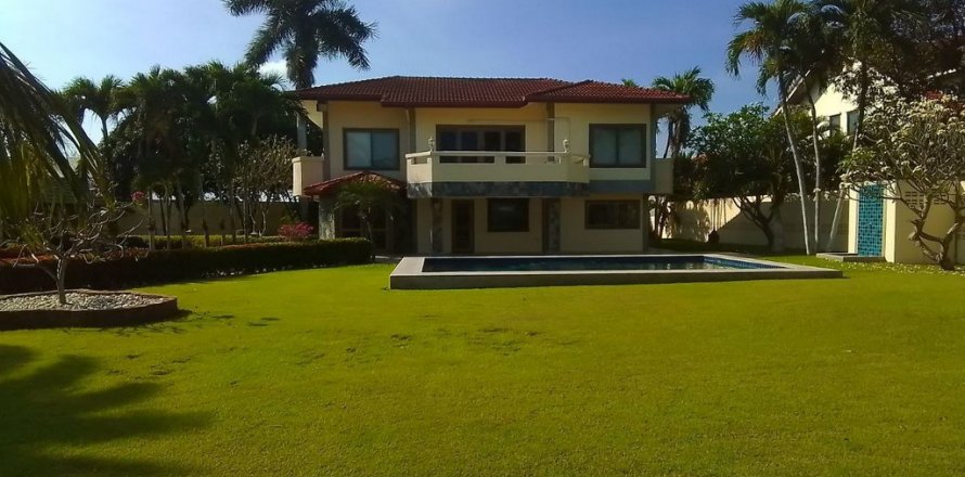 Casa de 4 dormitorios en Hua Hin, Tailandia № 83612